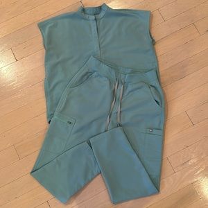 Seafoam Figs Scrubs Set